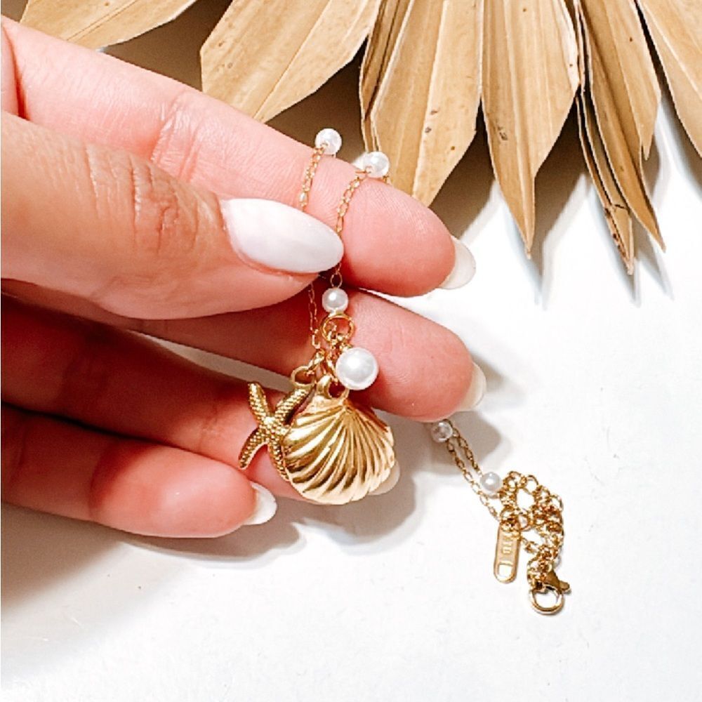 Seashell gold necklace M346 - Picture 4 of 4